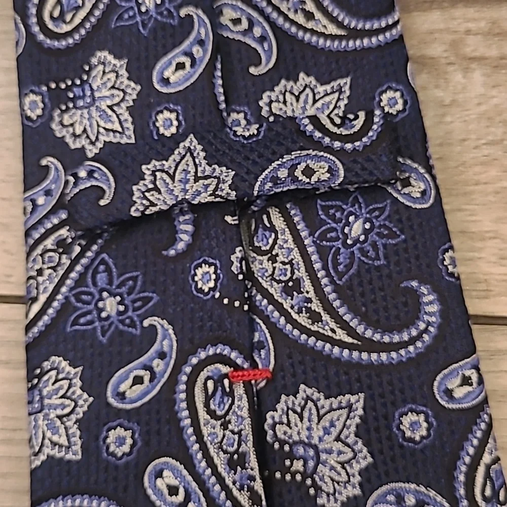 DANIEL CREMIEUX Limited Edition Numbered 7 FOLD Metallic‎ Navy Paisley Silk Tie